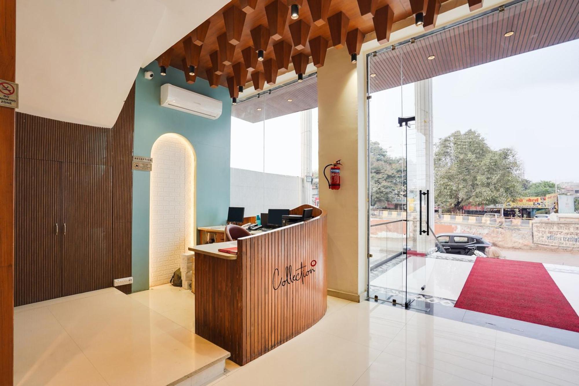 Townhouse Amanaka Formerly Hotel City Pride Rāipur エクステリア 写真