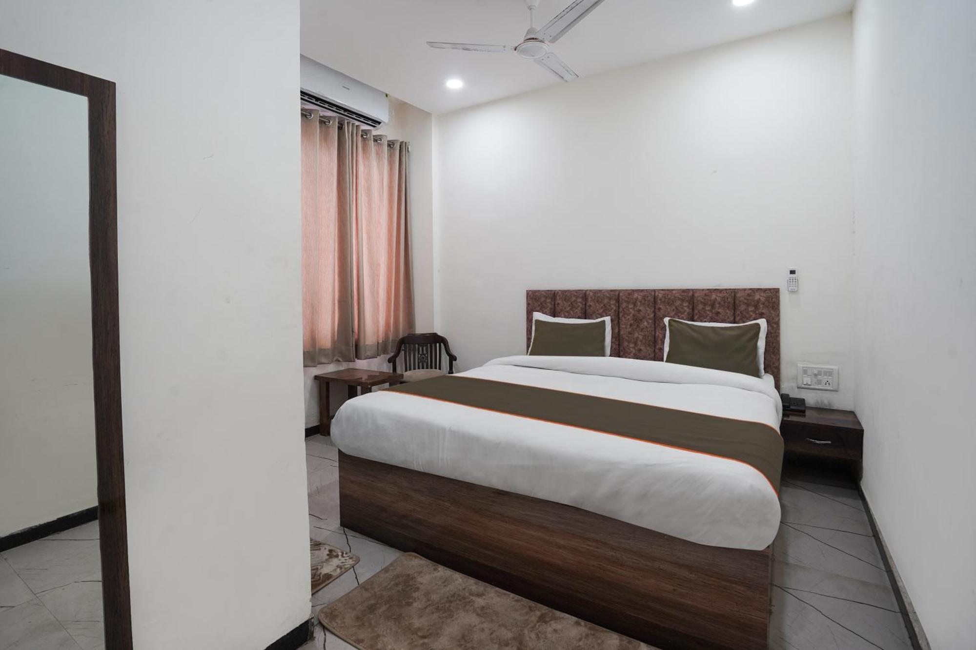 Townhouse Amanaka Formerly Hotel City Pride Rāipur エクステリア 写真